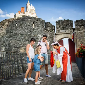 Les châteaux invitent à s’amuser avec l’Histoire