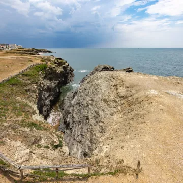 Escapade romantique à vélo le long du littoral vendéen, entre dunes et marais