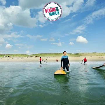 Surf : un 1er cours avec votre tribu