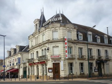 Logis Le grand Hôtel Château-du-Loir