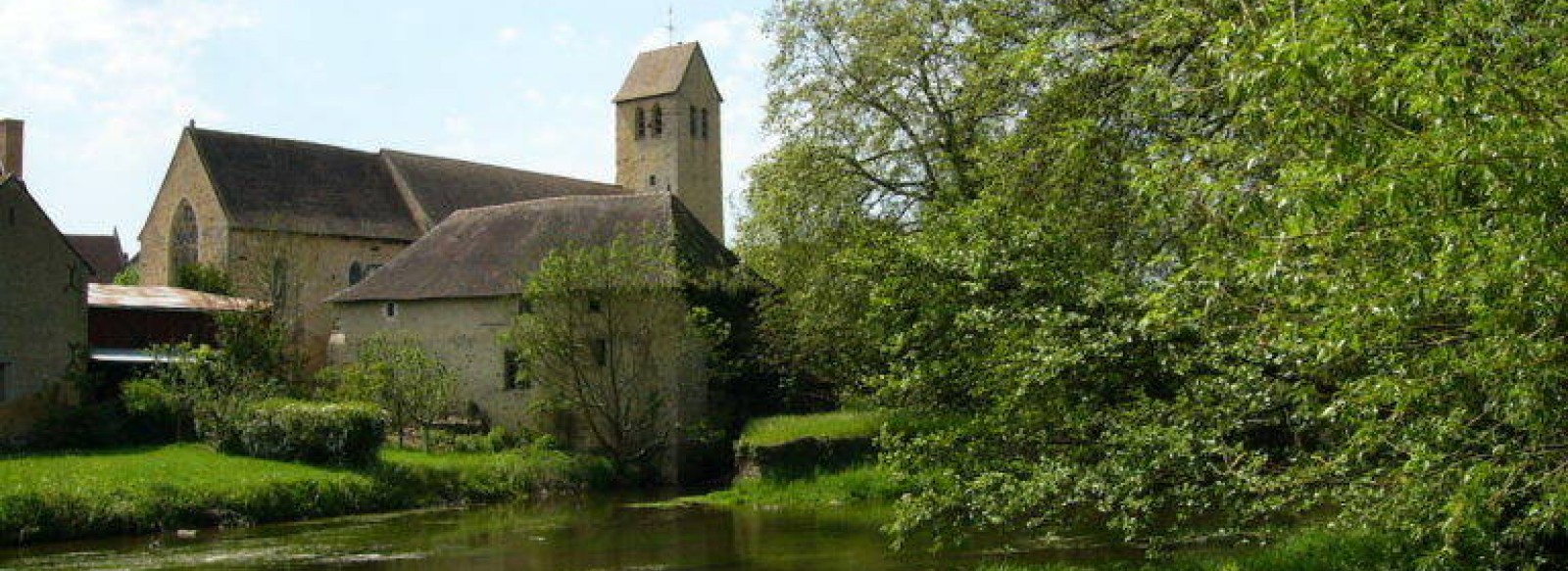 Eglise Saint Hilaire d'Asnieres-sur-Vegre