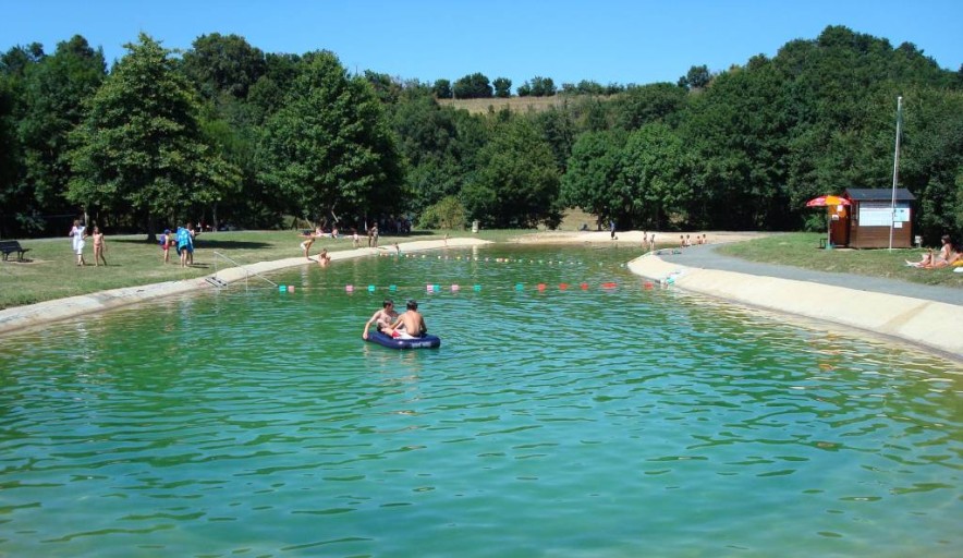 Saint-Julien-sur-Reyssouze. C'était journée baignade pour les enfants du  centre de loisirs